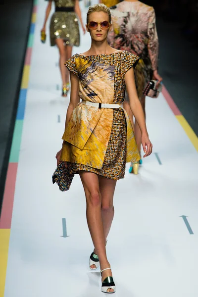 Look 46